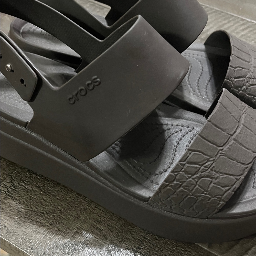 CROCS Brown Textured Sandals